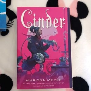 Cinder by Marissa Meyer